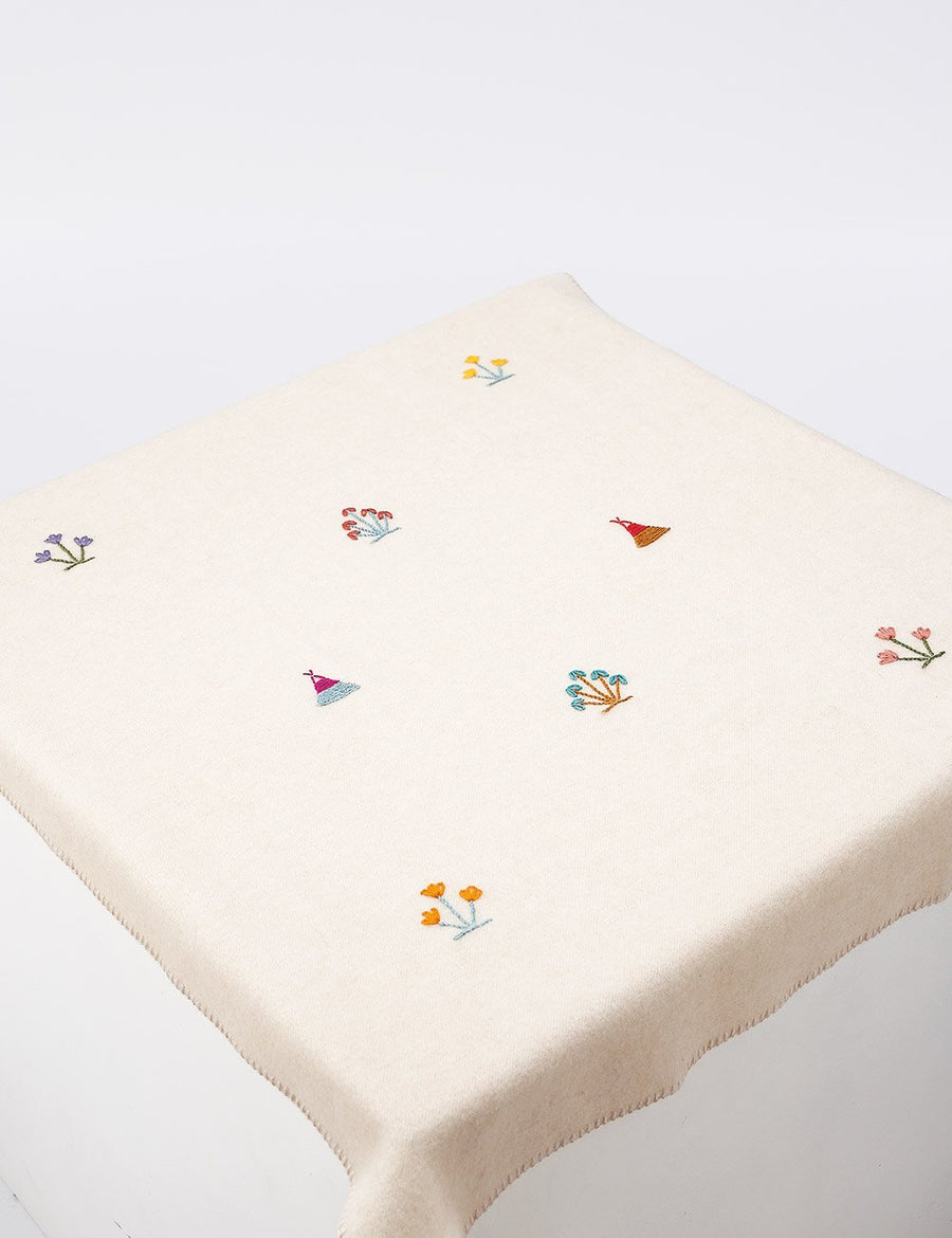 Lagomoro Baby Blanket