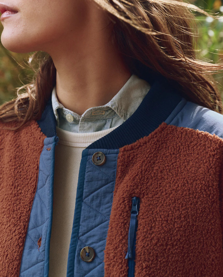 The Great - Plush tundra Jacket in Chocolate & Navy